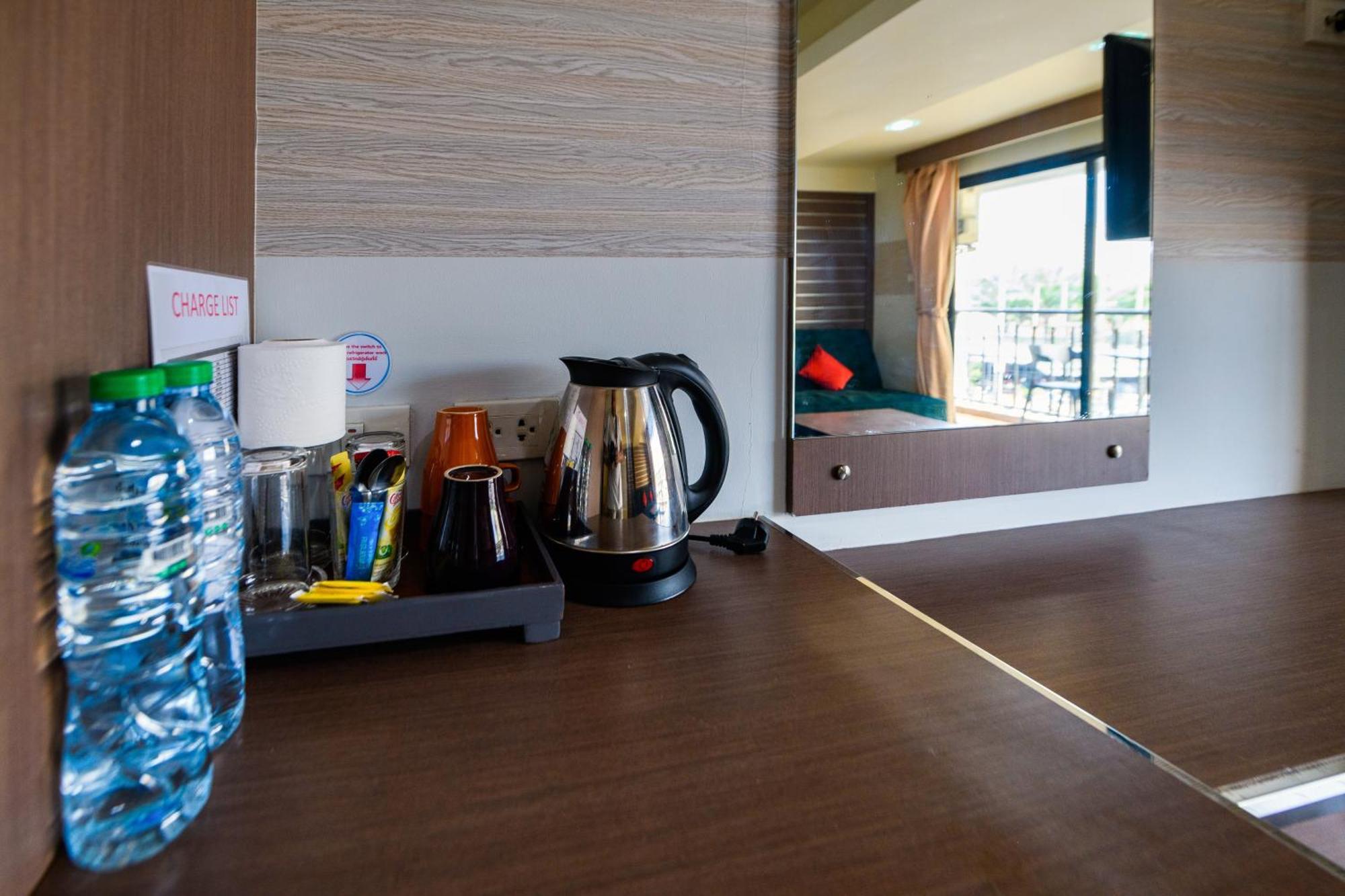 Scandia Beach Hotel Jomtien Habitación foto